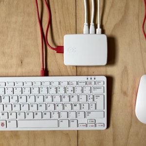 Installer Nextcloud sur un Raspberry Pi4 Modèle B et clavier souris officielles