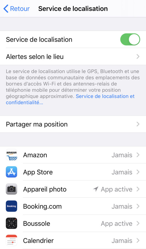 Conseils pour protéger vos données personnelles : Ne partagez votre position qu'avec les applications qui en ont besoin et qui sont actives (photo iphone)